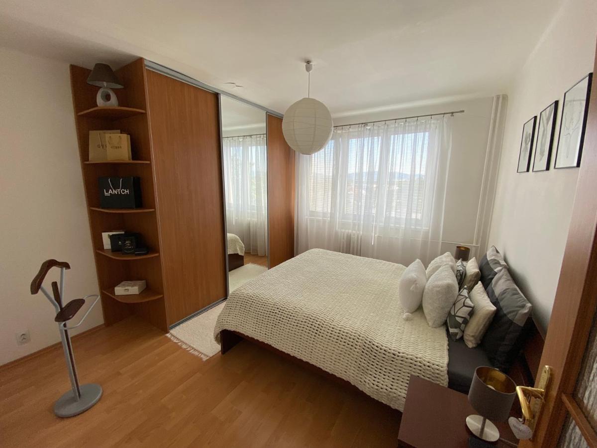 Apartman Lienka Free Parking City Centre Тренчин Экстерьер фото
